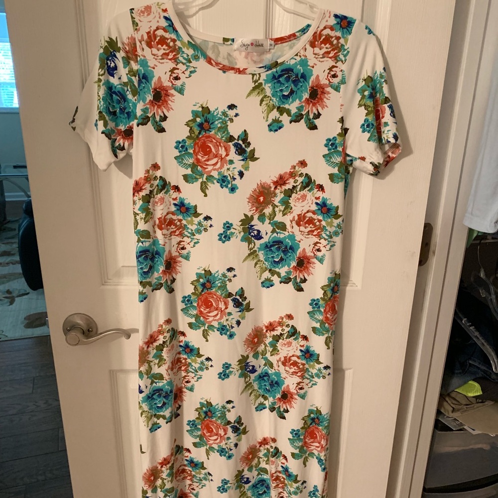 Sign Here White Floral Midi Dress